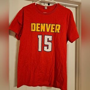 Denver Nuggets Nikola Jokic Fruit of the Loom Red Softspun T-Shirt. Size:M.